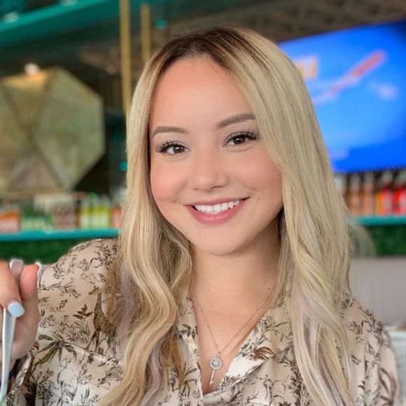 Meet your Posher, Odalys - Picture 1 of 1